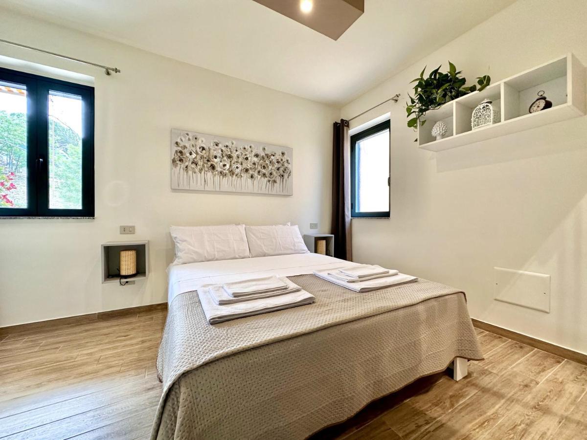 Amuka B&B Santo Stefano di Camastra Ngoại thất bức ảnh